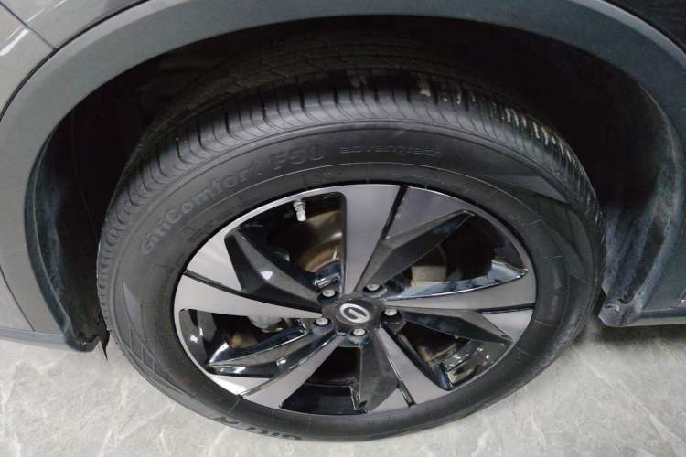 Used GAC Trumpchi GS4 2023 270T Automatic Smart Drive Technology Edition Left Front Wheel Hub