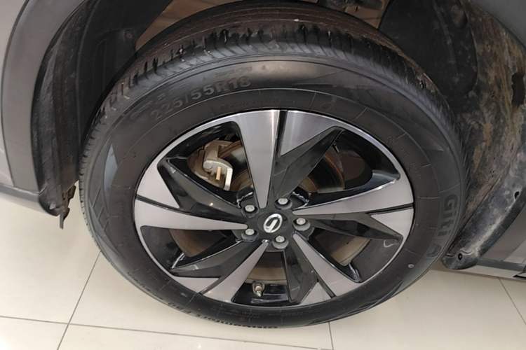 Used GAC Trumpchi GS4 2023 270T Automatic Smart Drive Technology Edition Left Front Wheel Hub