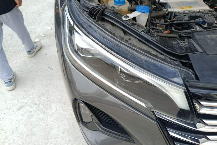 Used GAC Trumpchi GS4 2023 270T Automatic Smart Drive Technology Edition Right Front Headlight