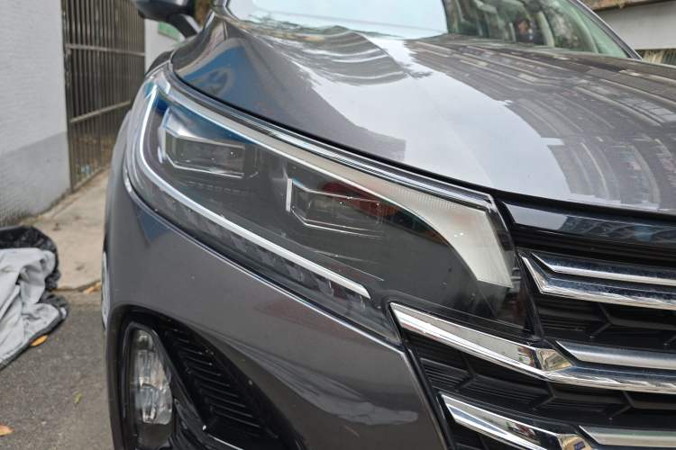 Used GAC Trumpchi GS4 2023 270T Automatic Smart Drive Technology Edition Right Front Headlight