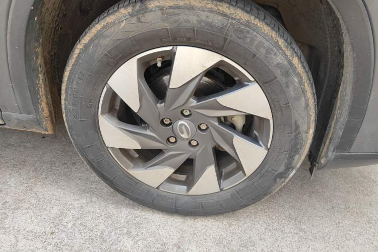 Used GAC Trumpchi GS4 2023 270T Automatic Smart Drive Navigation Edition Right Front Wheel Hub