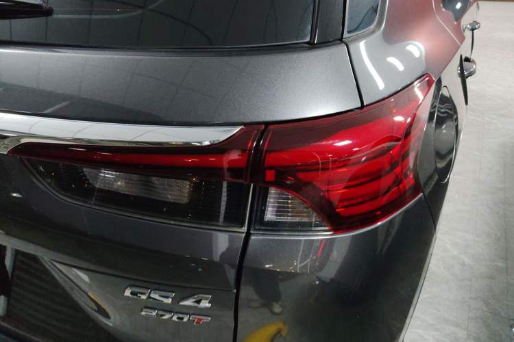 Used GAC Trumpchi GS4 2023 270T Automatic Smart Drive Technology Edition Right Rear Taillight