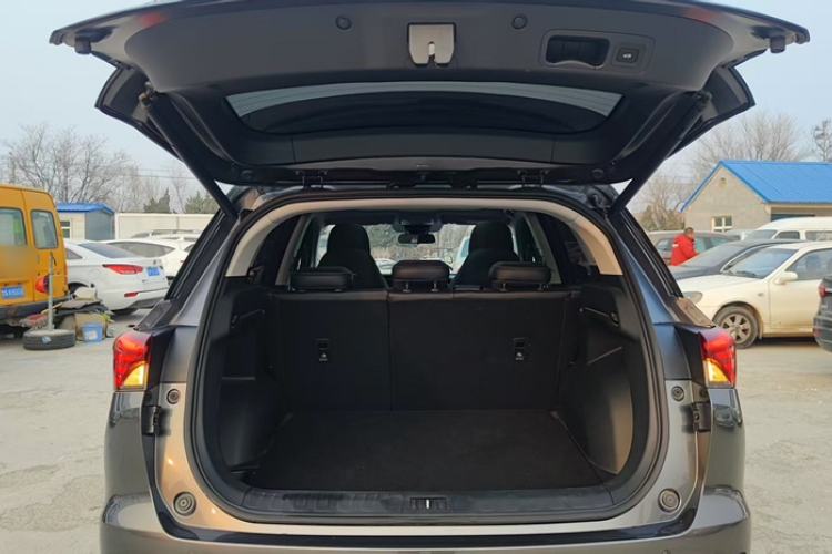 Used GAC Trumpchi GS4 2023 270T Automatic Smart Drive Technology Edition Trunk