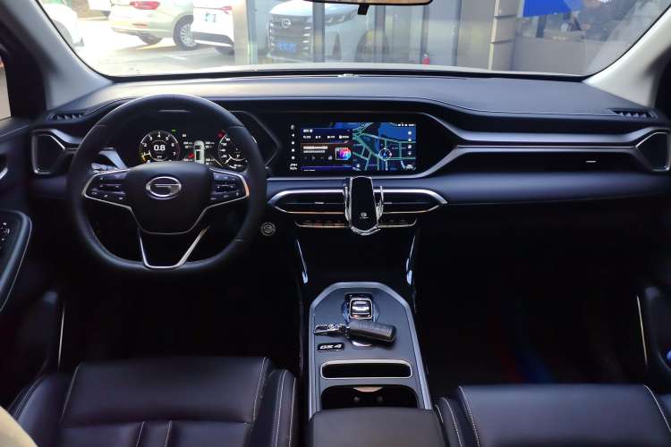 Used GAC Trumpchi GS4 2023 270T Automatic Smart Drive Technology Edition Center Console