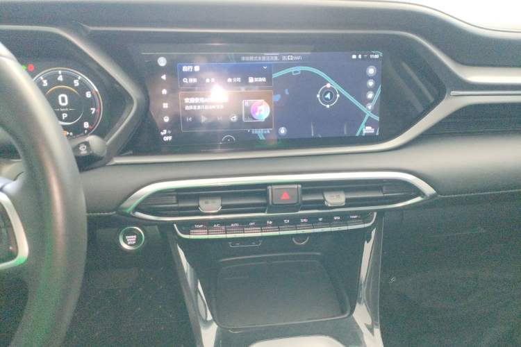 Used GAC Trumpchi GS4 2023 270T Automatic Smart Drive Technology Edition Audio And AC Panel