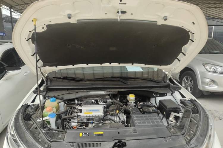 Used GAC Trumpchi GS4 2023 270T Automatic Smart Drive Technology Edition Engine Bay