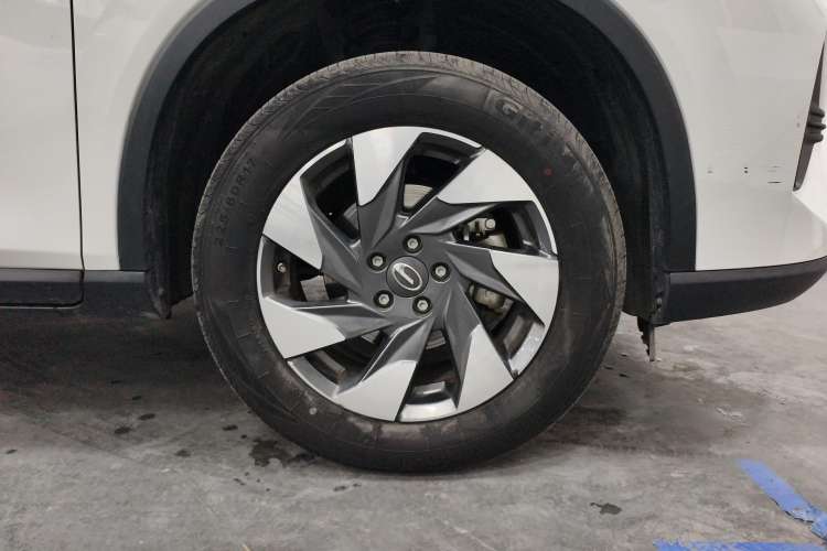Used GAC Trumpchi GS4 2023 270T Automatic Smart Drive Navigation Edition Left Front Wheel Hub