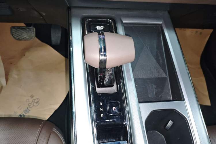 Used GAC Trumpchi GS4 2024 MAX 1.5T Flagship Edition Gear Lever