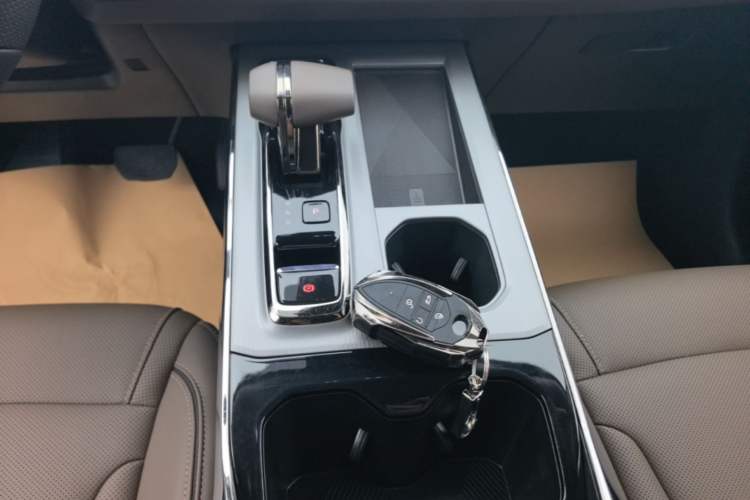 Used GAC Trumpchi GS4 2024 MAX 1.5T Flagship Edition Gear Lever