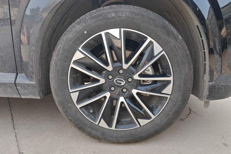 Used GAC Trumpchi GS4 2024 MAX 1.5T Flagship Edition Right Front Wheel Hub