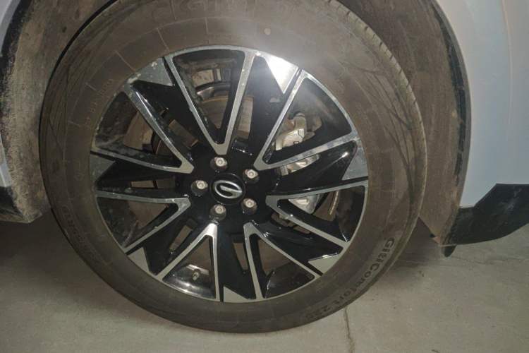 Used GAC Trumpchi GS4 2024 MAX 1.5T Flagship Edition Right Front Wheel Hub