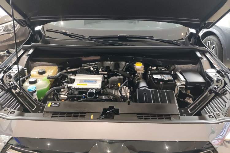 Used GAC Trumpchi GS4 2024 MAX 1.5T Flagship Edition Engine Bay