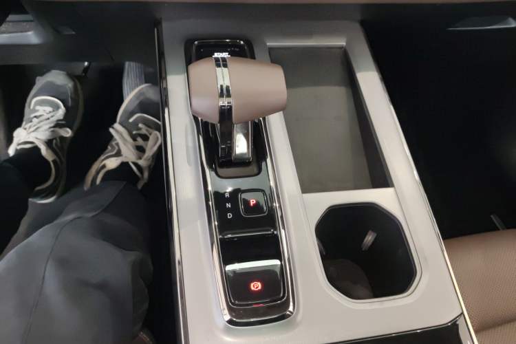 Used GAC Trumpchi GS4 2024 MAX 1.5T Flagship Edition Gear Lever