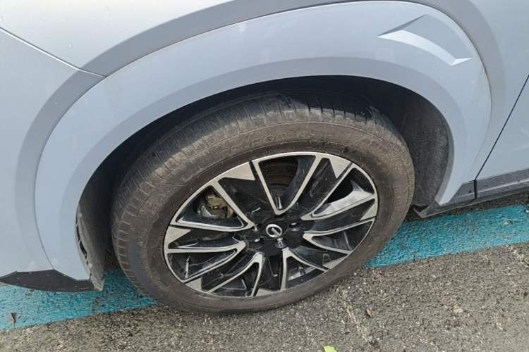 Used GAC Trumpchi GS4 2024 MAX 1.5T Flagship Edition Left Front Wheel Hub