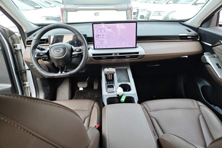 Used GAC Trumpchi GS4 2024 MAX 1.5T Flagship Edition Center Console