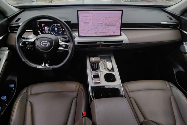 Used GAC Trumpchi GS4 2024 MAX 1.5T Flagship Edition Center Console