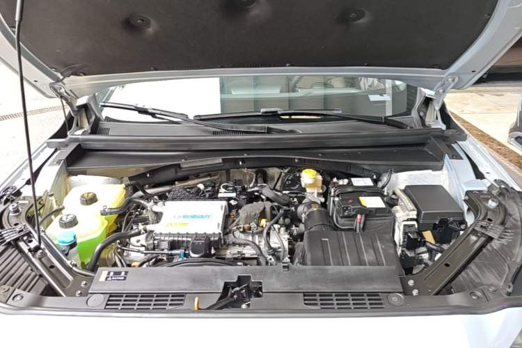 Used GAC Trumpchi GS4 2024 MAX 1.5T Flagship Edition Engine Bay