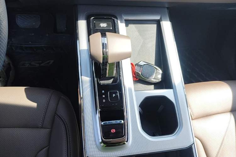 Used GAC Trumpchi GS4 2024 MAX 1.5T Flagship Edition Gear Lever