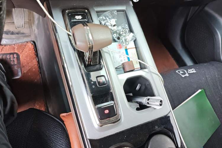 Used GAC Trumpchi GS4 2024 MAX 1.5T Flagship Edition Gear Lever