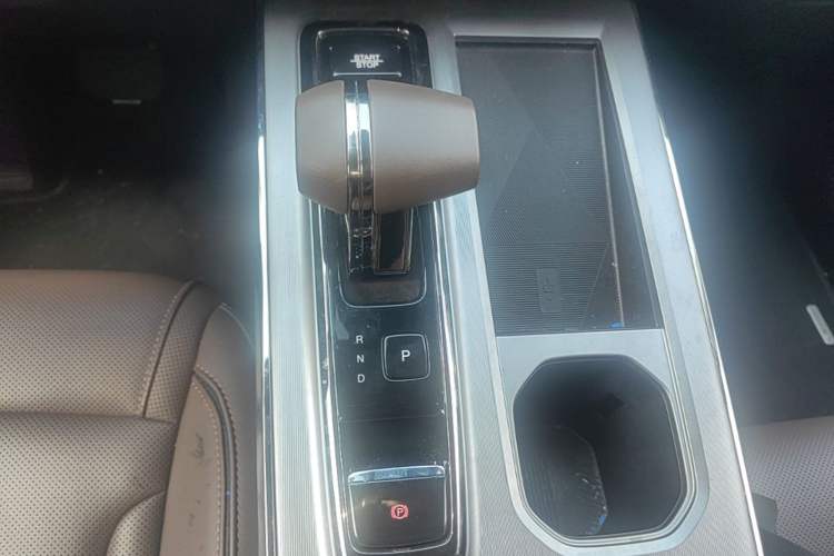 Used GAC Trumpchi GS4 2024 MAX 1.5T Flagship Edition Gear Lever