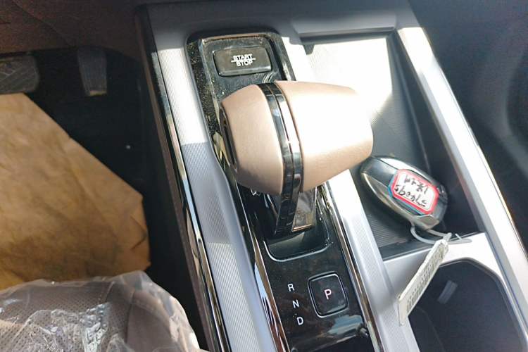 Used GAC Trumpchi GS4 2024 MAX 1.5T Flagship Edition Gear Lever