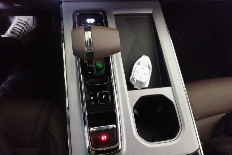 Used GAC Trumpchi GS4 2024 MAX 1.5T Flagship Edition Gear Lever