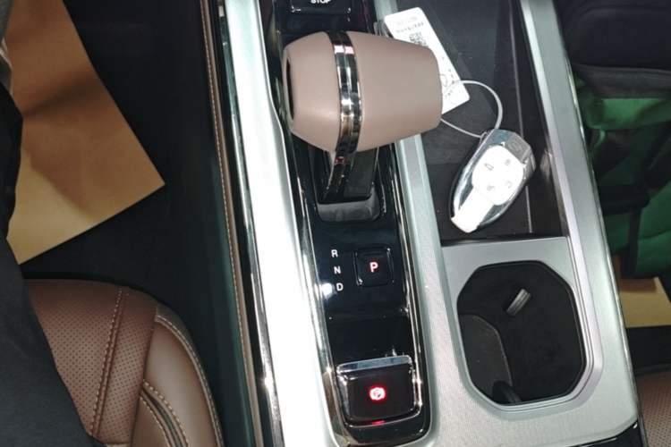 Used GAC Trumpchi GS4 2024 MAX 1.5T Flagship Edition Gear Lever