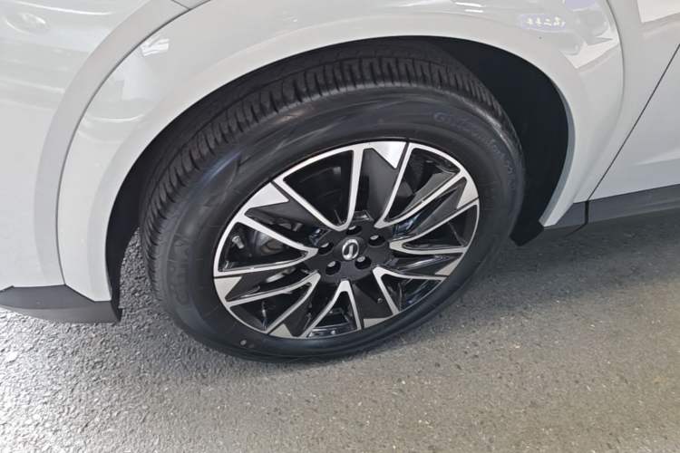 Used GAC Trumpchi GS4 2024 MAX 1.5T Flagship Edition Left Front Wheel Hub