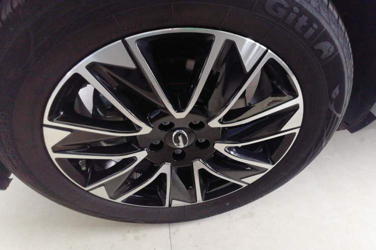 Used GAC Trumpchi GS4 2024 MAX 1.5T Flagship Edition Left Front Wheel Hub