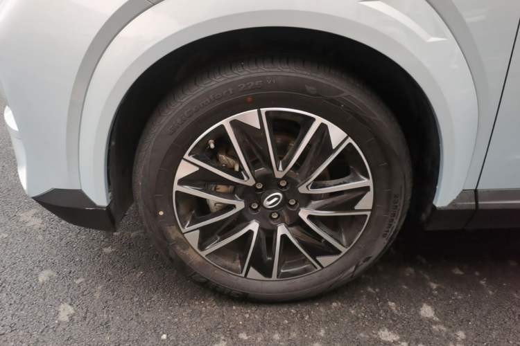Used GAC Trumpchi GS4 2024 MAX 1.5T Flagship Edition Left Front Wheel Hub
