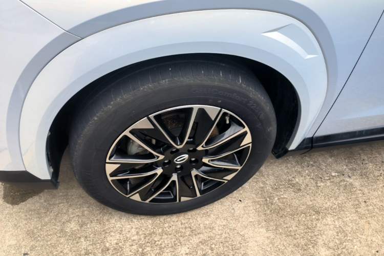 Used GAC Trumpchi GS4 2024 MAX 1.5T Flagship Edition Left Front Wheel Hub
