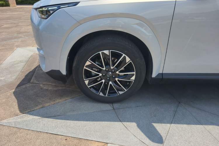 Used GAC Trumpchi GS4 2024 MAX 1.5T Flagship Edition Left Front Wheel Hub