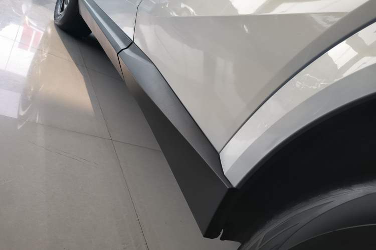 Used GAC Trumpchi GS4 2024 MAX 1.5T Flagship Edition Left Side Sill