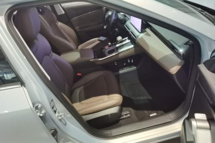 Used GAC Trumpchi GS4 2024 MAX 1.5T Flagship Edition Right Front Seat