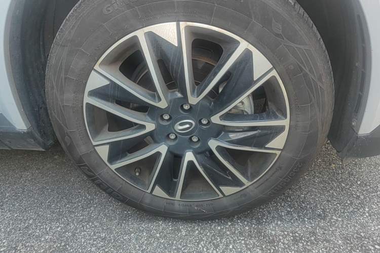Used GAC Trumpchi GS4 2024 MAX 1.5T Flagship Edition Right Front Wheel Hub