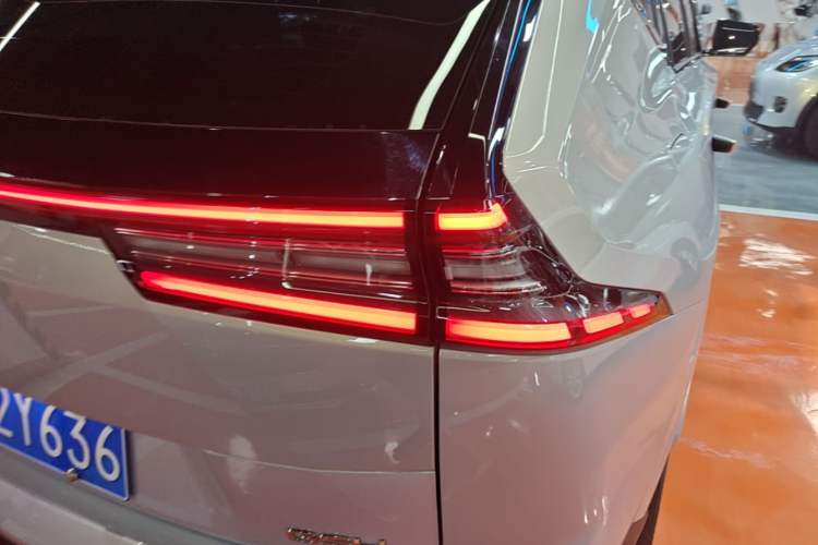 Used GAC Trumpchi GS4 2024 MAX 1.5T Flagship Edition Right Rear Taillight