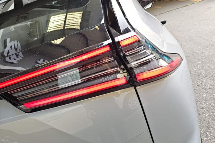Used GAC Trumpchi GS4 2024 MAX 1.5T Flagship Edition Right Rear Taillight