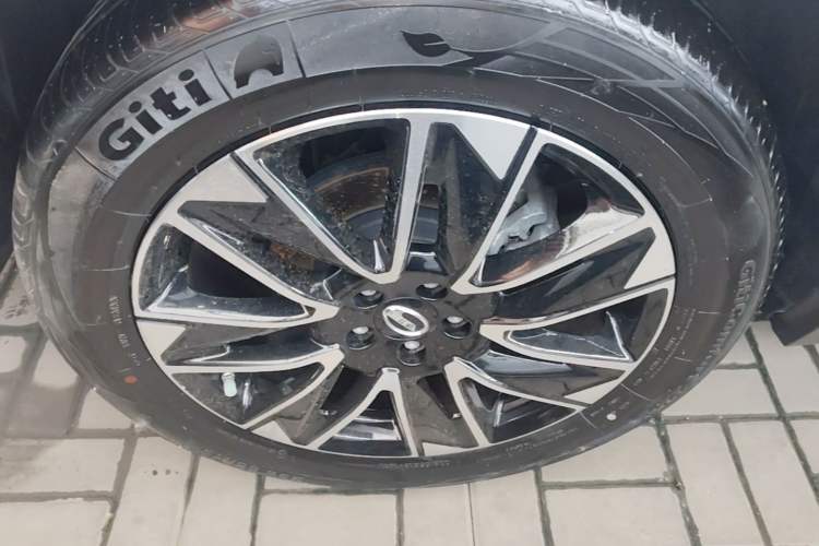 Used GAC Trumpchi GS4 2024 MAX 1.5T Flagship Edition Right Rear Wheel Hub