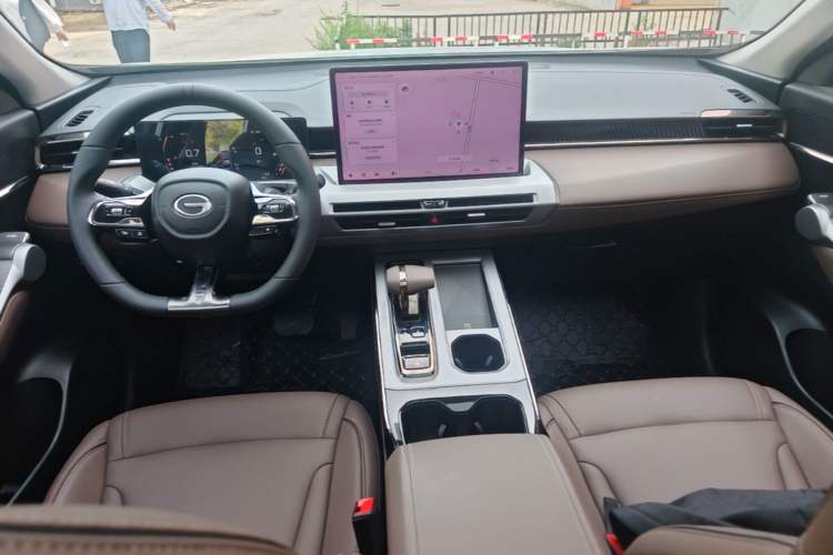 Used GAC Trumpchi GS4 2024 MAX 1.5T Flagship Edition Center Console
