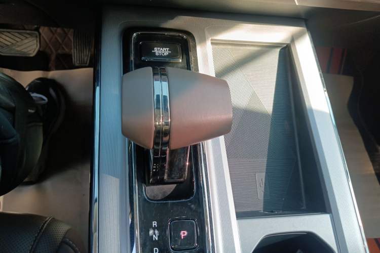 Used GAC Trumpchi GS4 2024 MAX 1.5T Flagship Edition Gear Lever