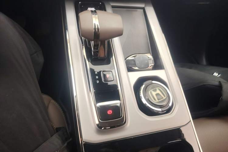 Used GAC Trumpchi GS4 2024 MAX 1.5T Flagship Edition Gear Lever