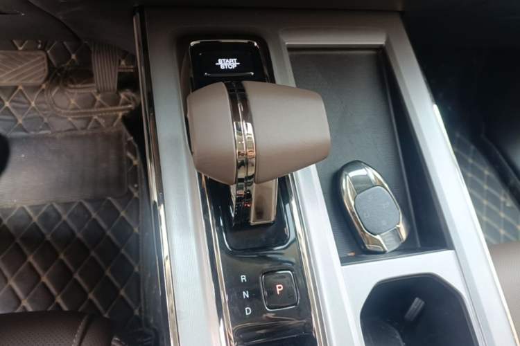 Used GAC Trumpchi GS4 2024 MAX 1.5T Flagship Edition Gear Lever