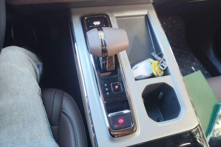 Used GAC Trumpchi GS4 2024 MAX 1.5T Flagship Edition Gear Lever