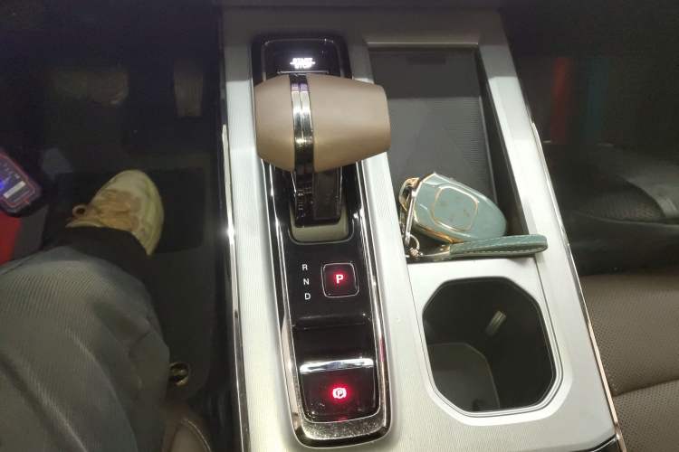 Used GAC Trumpchi GS4 2024 MAX 1.5T Flagship Edition Gear Lever