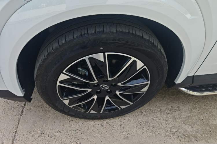 Used GAC Trumpchi GS4 2024 MAX 1.5T Flagship Edition Left Front Wheel Hub