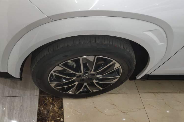 Used GAC Trumpchi GS4 2024 MAX 1.5T Flagship Edition Left Front Wheel Hub