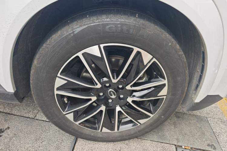 Used GAC Trumpchi GS4 2024 MAX 1.5T Flagship Edition Right Front Wheel Hub