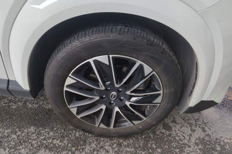 Used GAC Trumpchi GS4 2024 MAX 1.5T Flagship Edition Right Front Wheel Hub