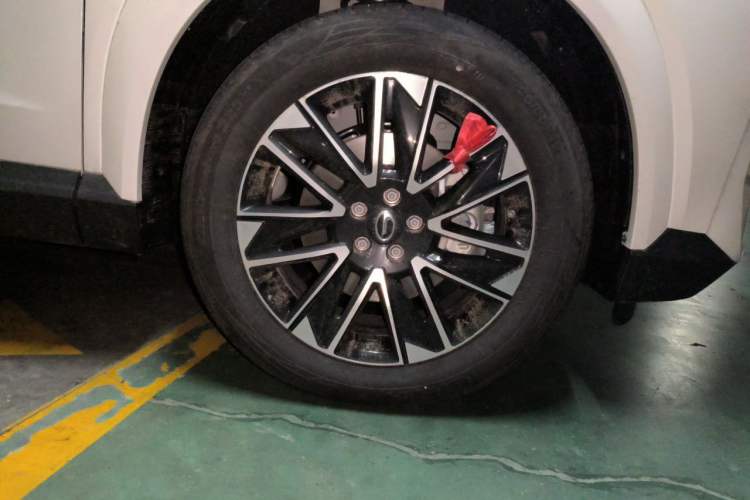 Used GAC Trumpchi GS4 2024 MAX 1.5T Flagship Edition Right Front Wheel Hub