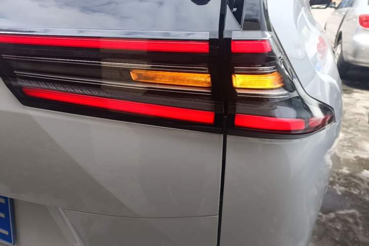 Used GAC Trumpchi GS4 2024 MAX 1.5T Flagship Edition Right Rear Taillight